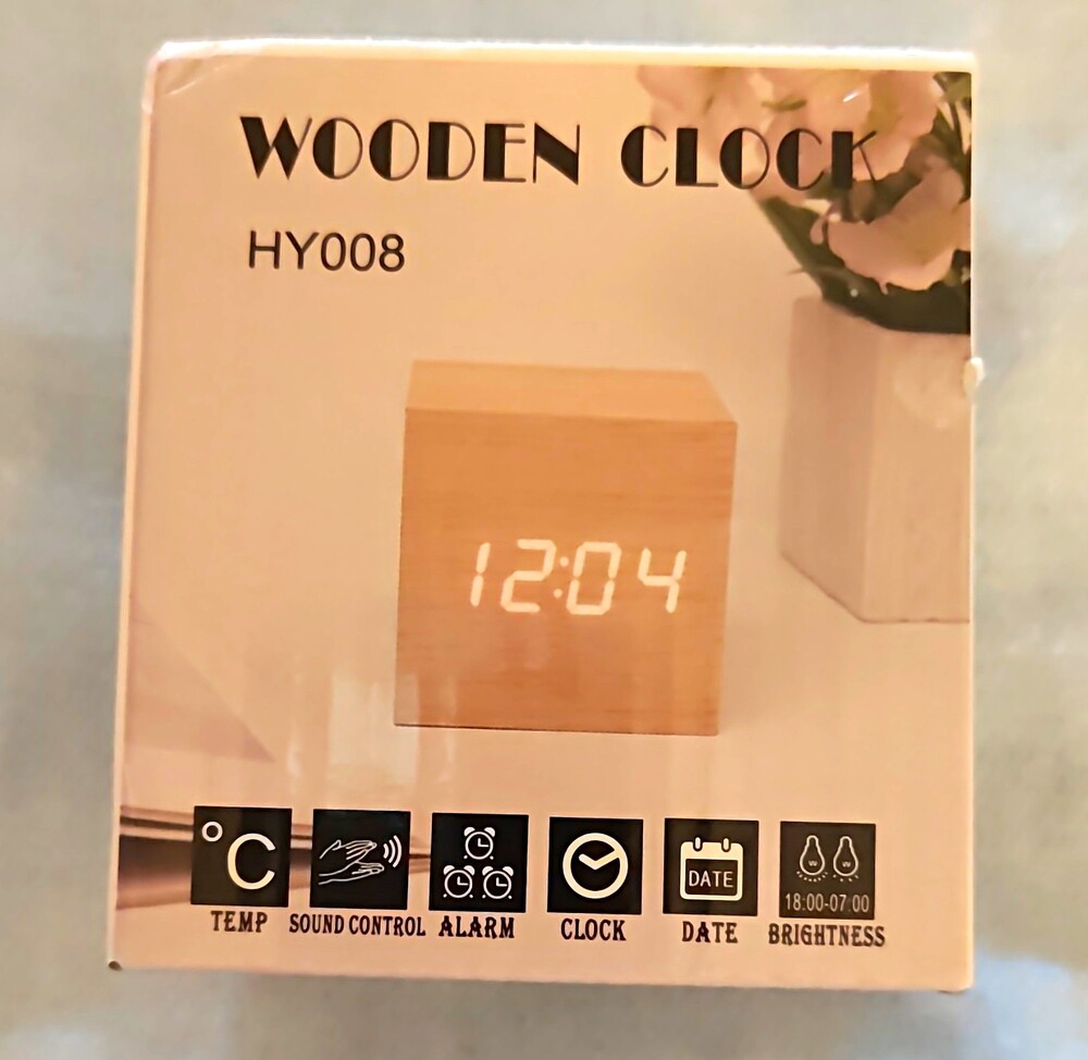 HY008 Wooden Digital Alarm Clock, Sound Activated, Temp Display, 12/24